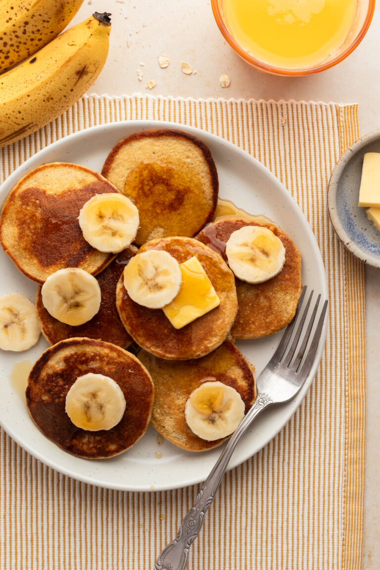 3 Ingredient Banana Pancakes
