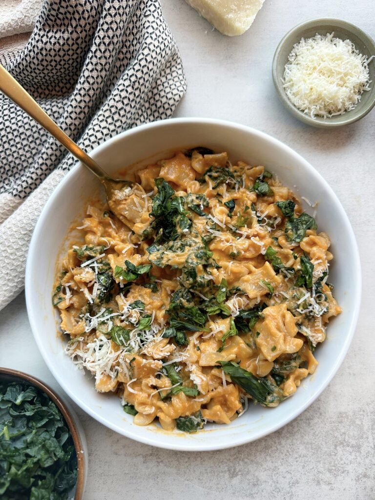 Creamy Roasted Red Pepper Pasta with Kale