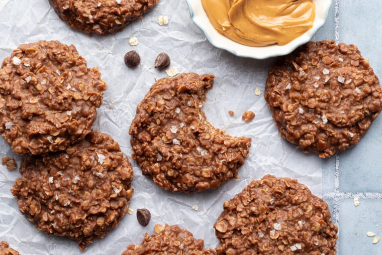 No Bake Chocolate Peanut Butter Cookies