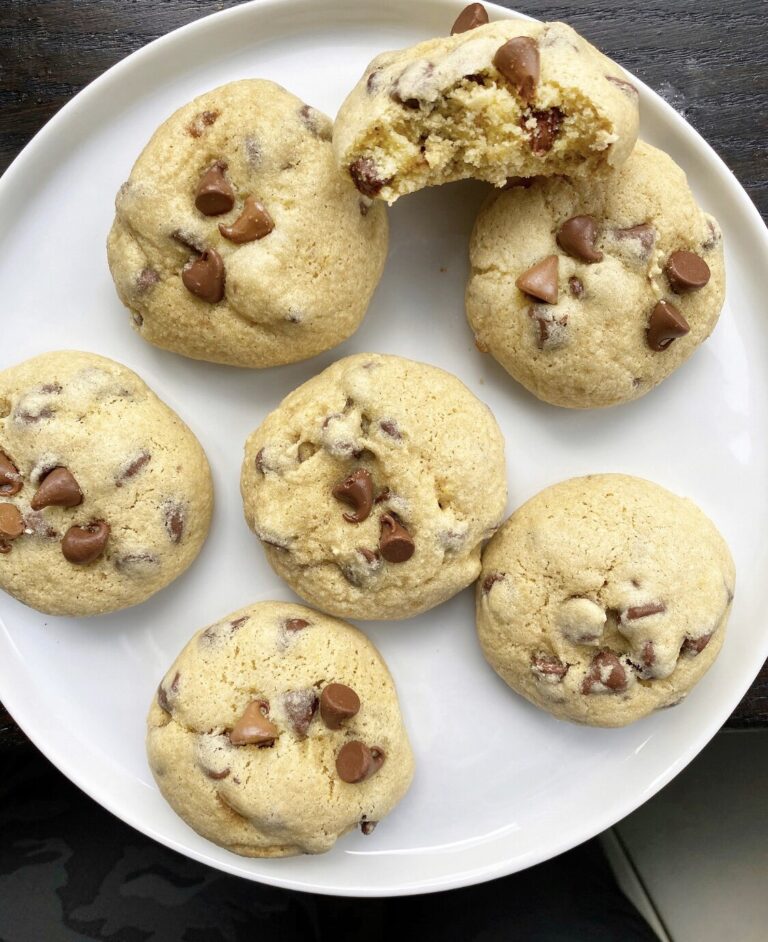 The Easiest Chocolate Chip Cookies