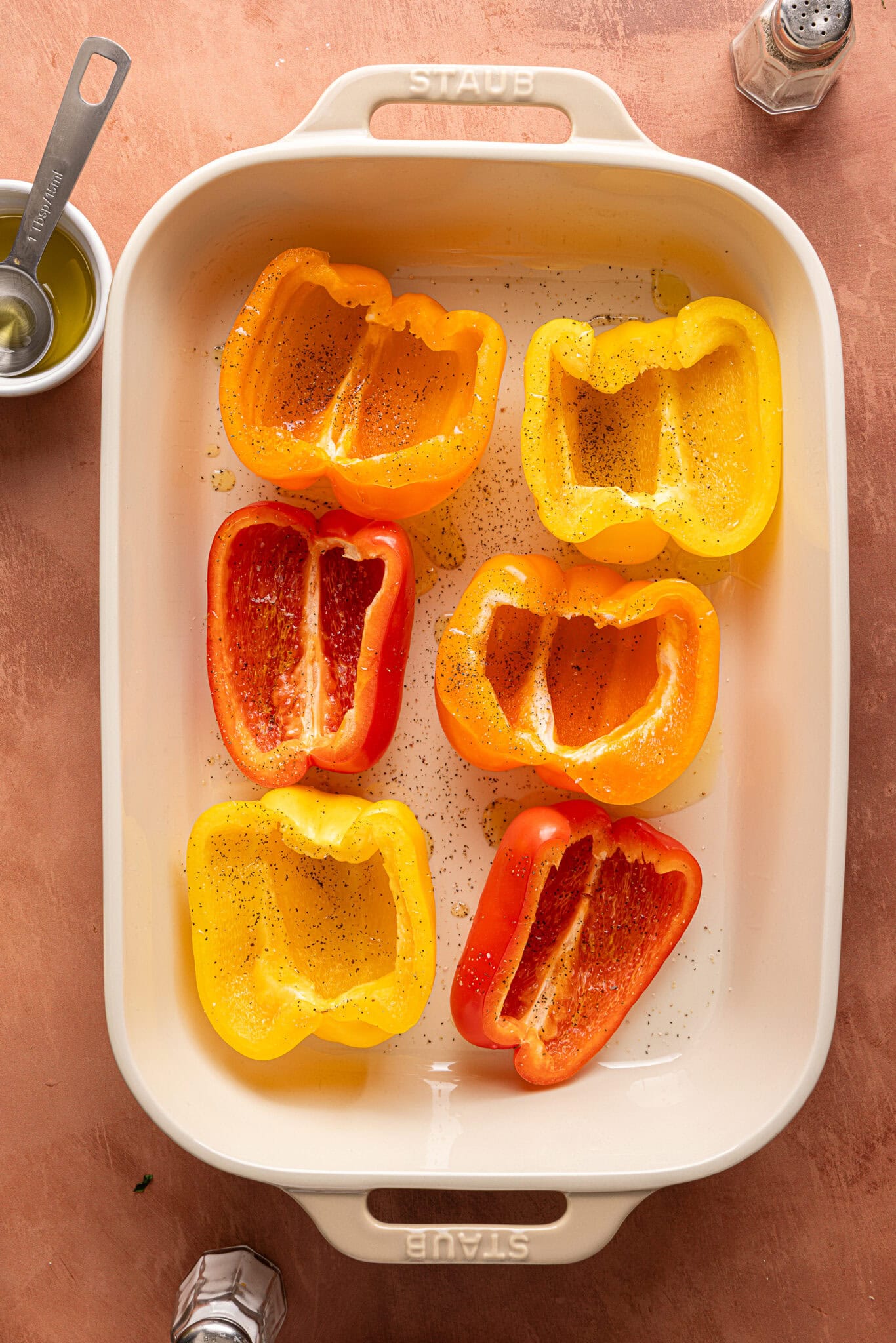 Pepper Rondo Cheesy Ground Beef Stuffed Peppers - Sammi Brondo